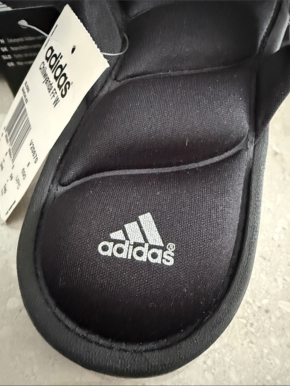 adidas Black Women’s FitFOAM™ Chilwyanda FF W Thong Flip Flops Slides Sz 7 NEW! - Picture 7 of 10